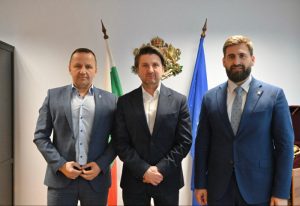 БВП на Китай ще нарасне с над 6 трилиона юана тази година: икономически плановик