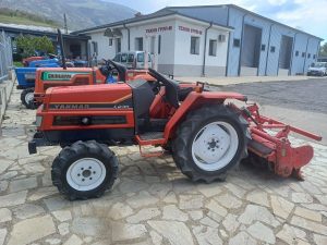 Трактор Yanmar, модел  F235