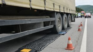 Huawei вече има повече от 100 000 поръчки без възможност за възстановяване на премиум Aito SUV · TechNode