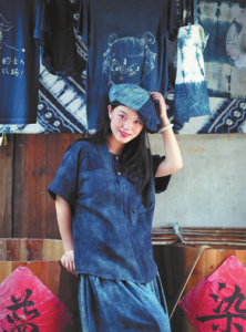 Боядисване за бъдещето: Възраждане на древно синьо в селски Китай