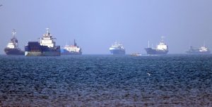 Южна Корея отхвърля твърдението на Тръмп, че корабът е бил ударен, защото е “решил да се справи сам”